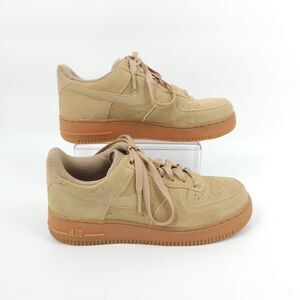 NIKE Air Force 1 '07 Shoes Women Size 8 Wheat Mushroom Gum AA0287-200